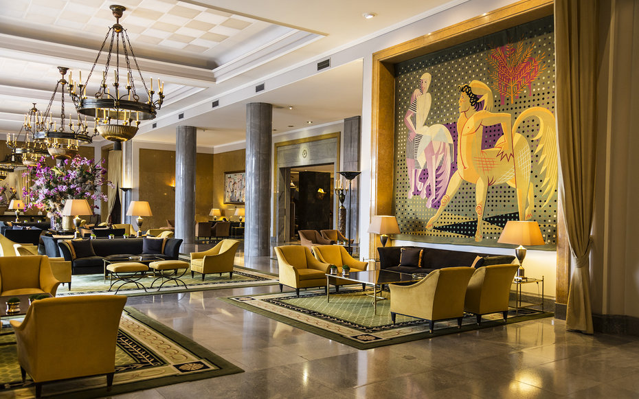 Four Seasons Hotel Ritz: Lisbon Almada Negreiros Lounge